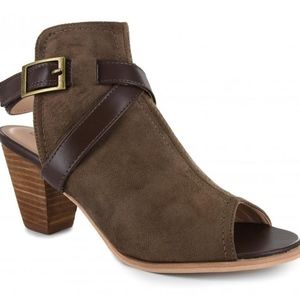 File Pump by Corkys Footwear